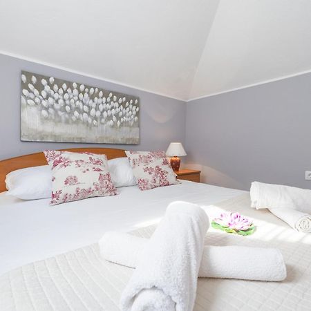 Apartments By The Sea Baska Voda, Makarska - 17570 Room photo