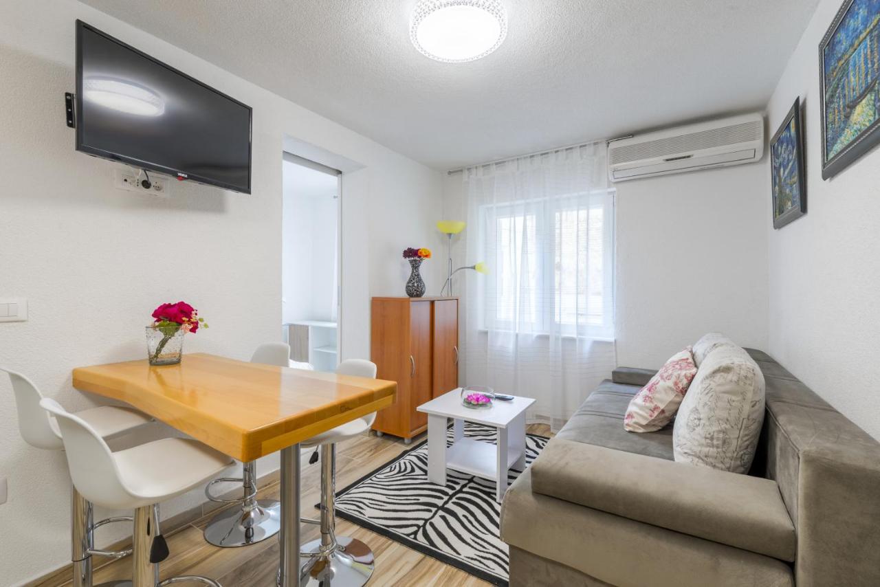 Apartments By The Sea Baska Voda, Makarska - 17570 Exterior photo