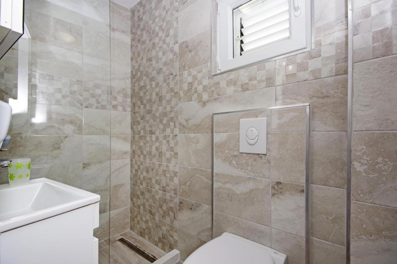 Apartments By The Sea Baska Voda, Makarska - 17570 Exterior photo