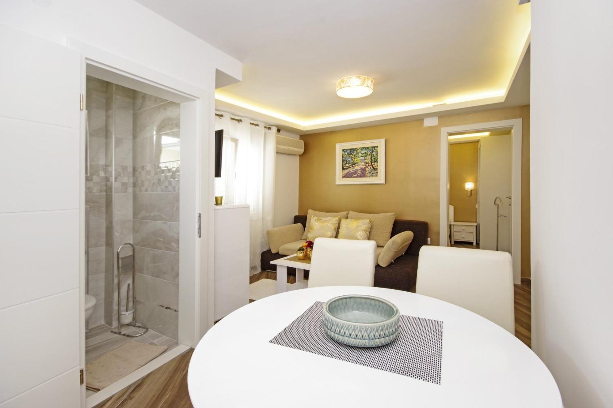 Apartments By The Sea Baska Voda, Makarska - 17570 Room photo