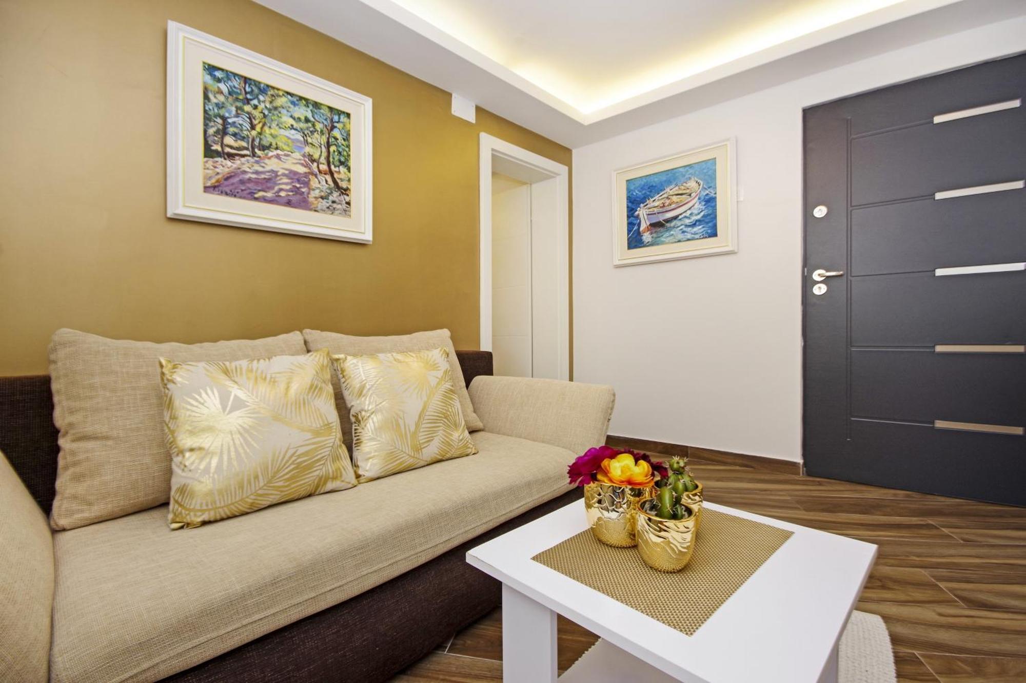 Apartments By The Sea Baska Voda, Makarska - 17570 Room photo
