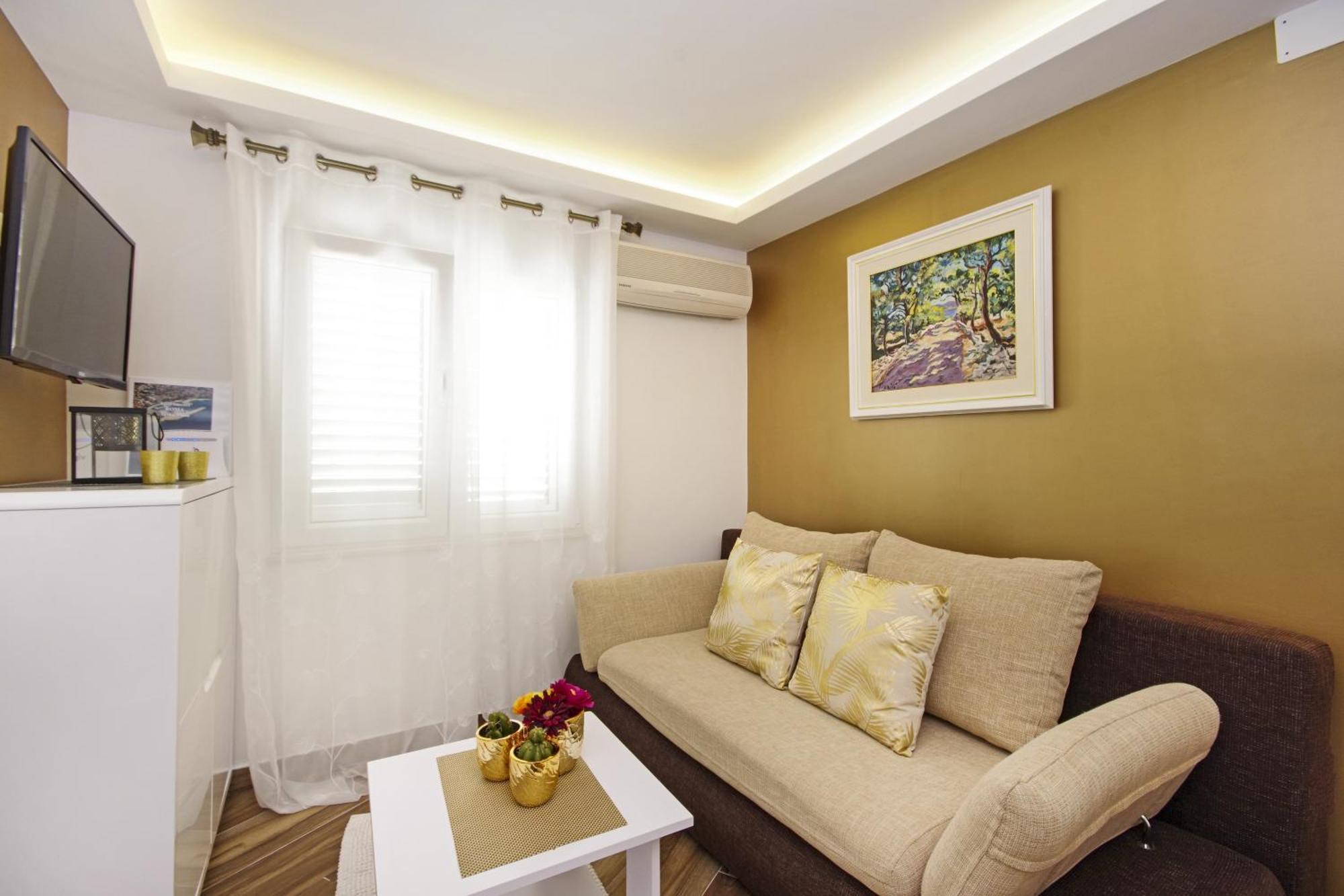 Apartments By The Sea Baska Voda, Makarska - 17570 Room photo